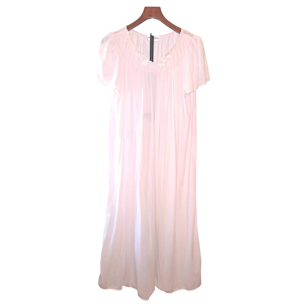 Miss Elaine Nightgown Womens Medium Pink Floral Embroidered V-Neck Short Sleeve